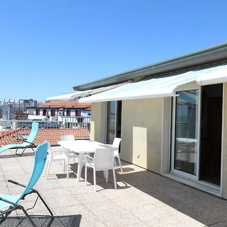 דירה Penthouse Attico Mara קאורלה