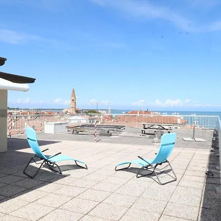 Penthouse Attico Mara 公寓