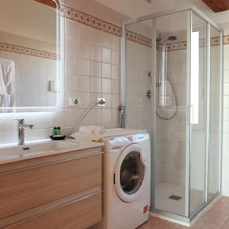 Penthouse Attico Mara דירה קאורלה