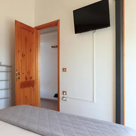 Penthouse Attico Mara 公寓 *