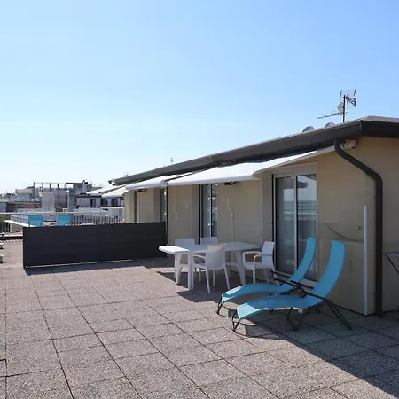 Penthouse Attico Mara 公寓