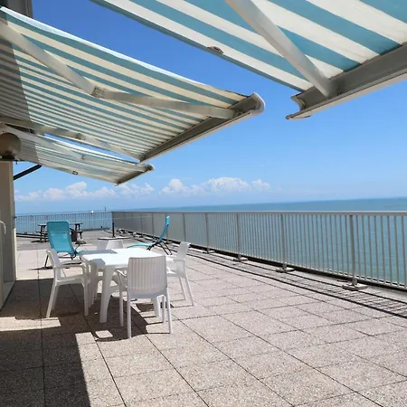 Apartment Penthouse Attico Mara *