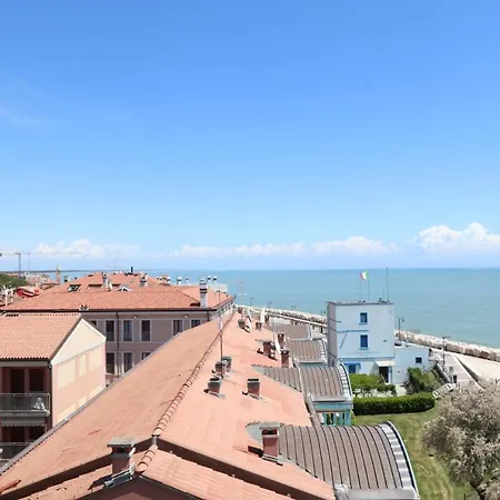 Apartment Penthouse Attico Mara *
